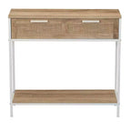 Mesa sofá consola rectangular Bungalow con estante de almacenamiento y 2 cajones, madera rústica Coastal Oak, frente tejido y metal blanco.