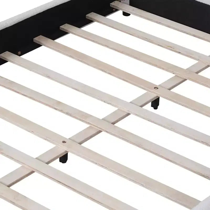Estructura de cama tapizada Queen/King Size con cabecera acolchada curva redonda, blanco - ModernLuxe