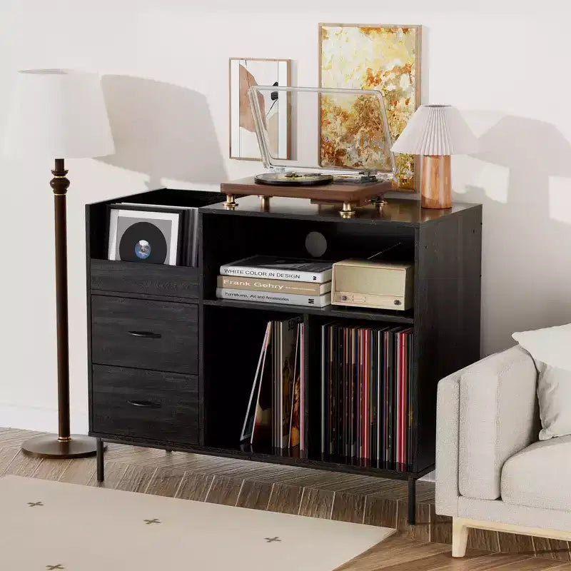 35 Soporte para tocadiscos ecológico con tapa abatible, consola multimedia de MDF+metal negro con regleta de 2 tomas y almacenamiento a prueba de polvo